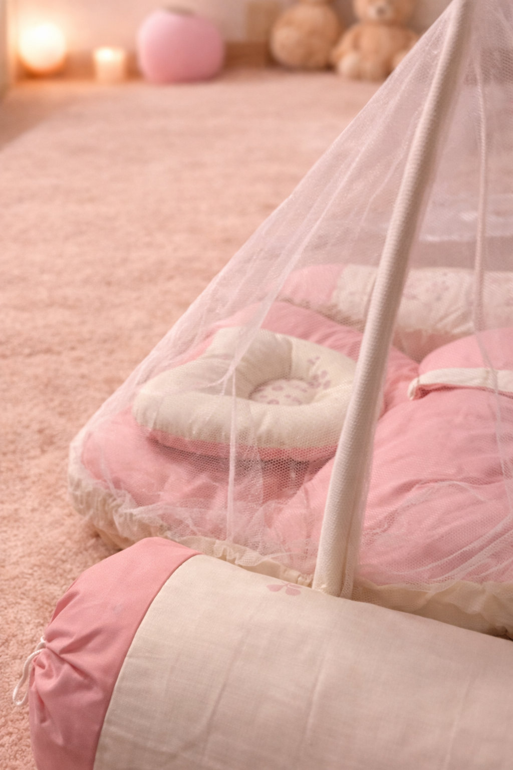 Blush Floral Baby Nest Set – 4 Pcs (Net + Pillows)