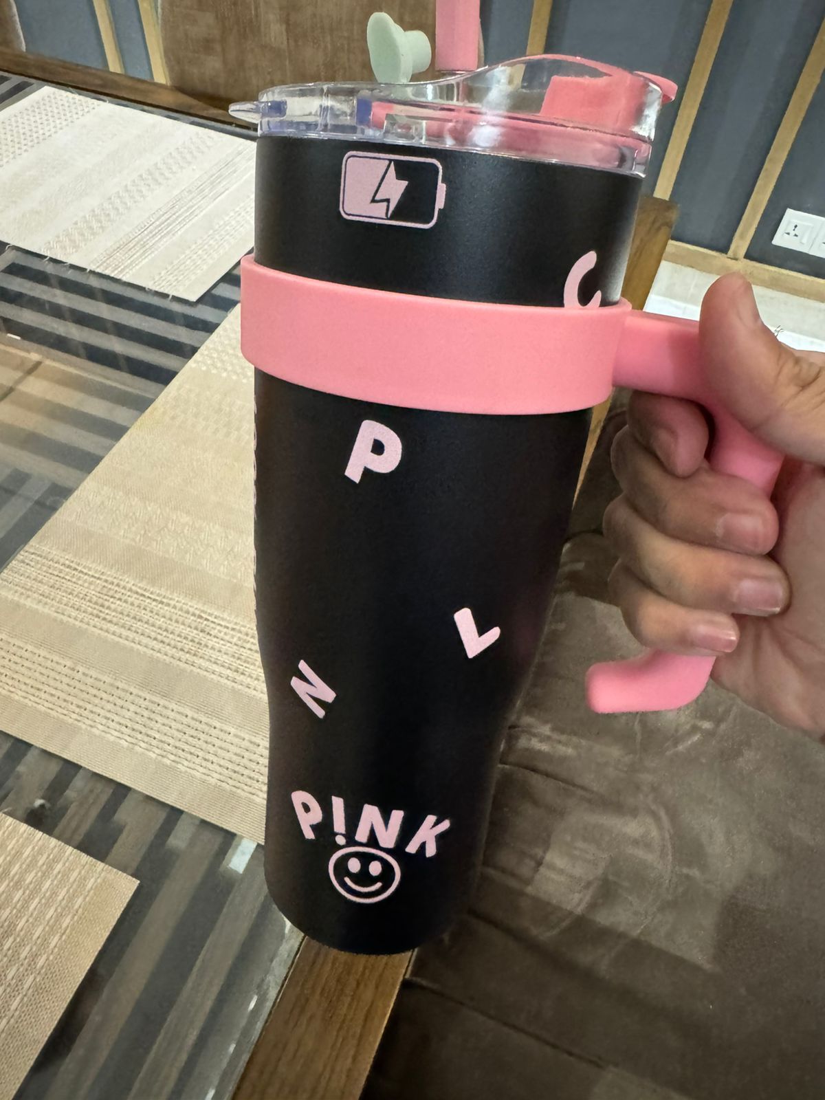 Limited Edition Pink Black Bottle 1200 ML with Metal Straw