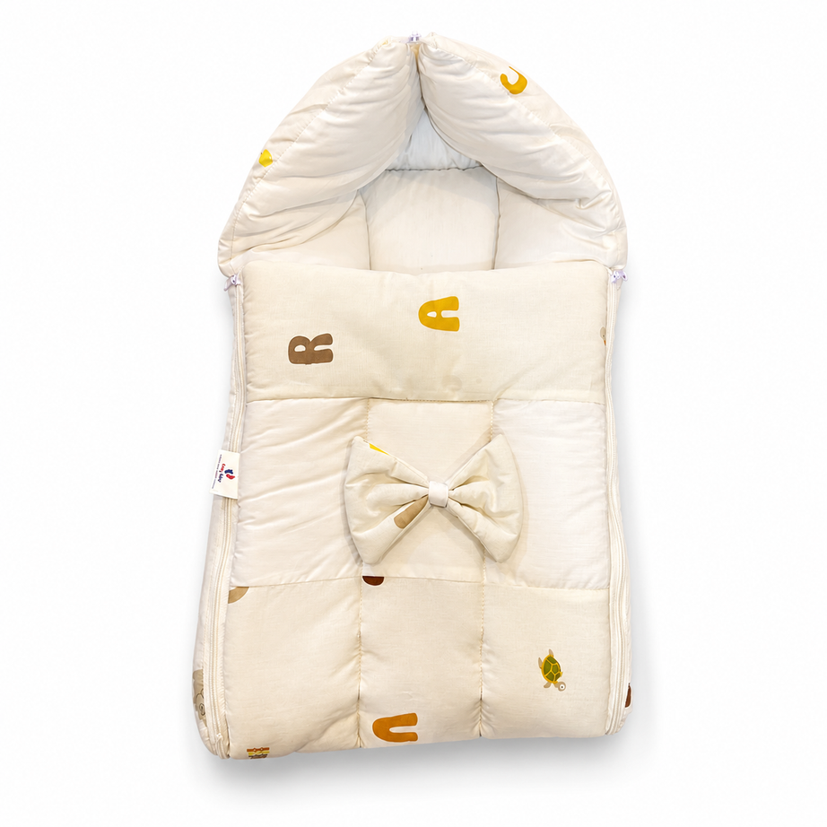Cream Alphabet Print Carry Nest