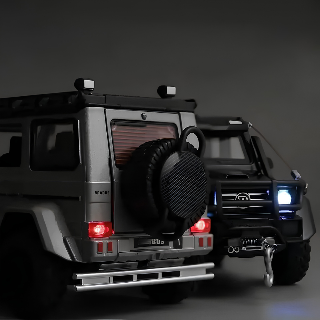 Diecast Model Mercedes Brabus G-550 1/24