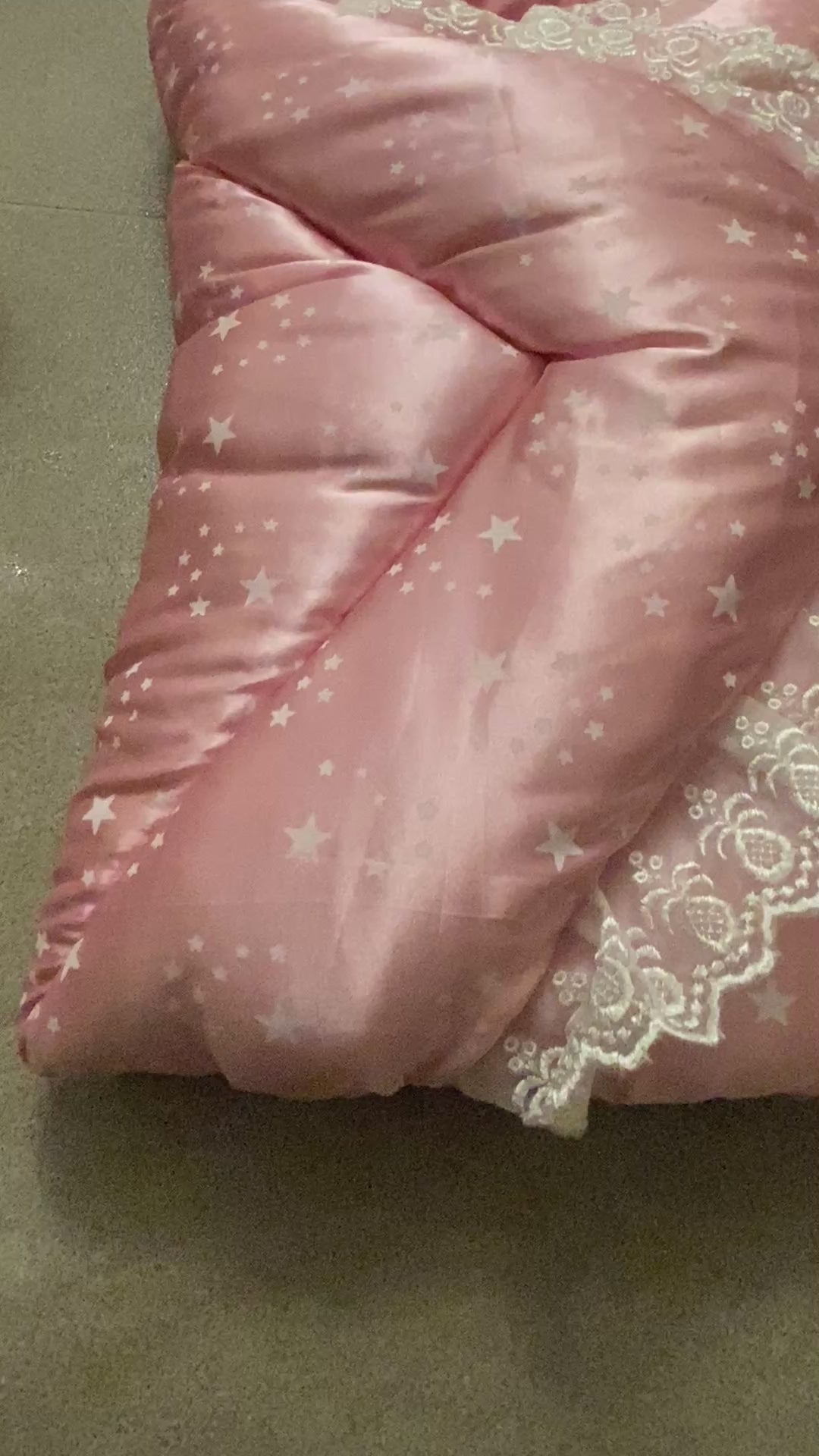 Luxury Silk Baby Nest – Starry Lace Edition